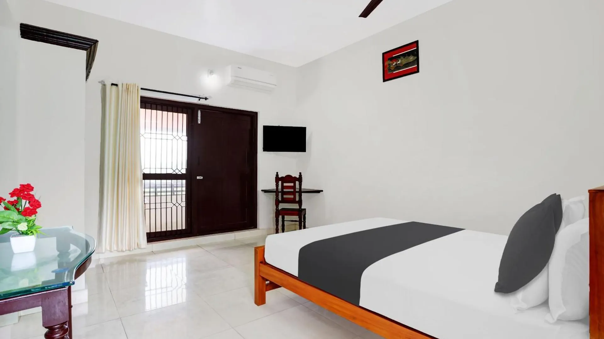 Hotel O Ocean Queen Palace Hotel Kovalam 2*,