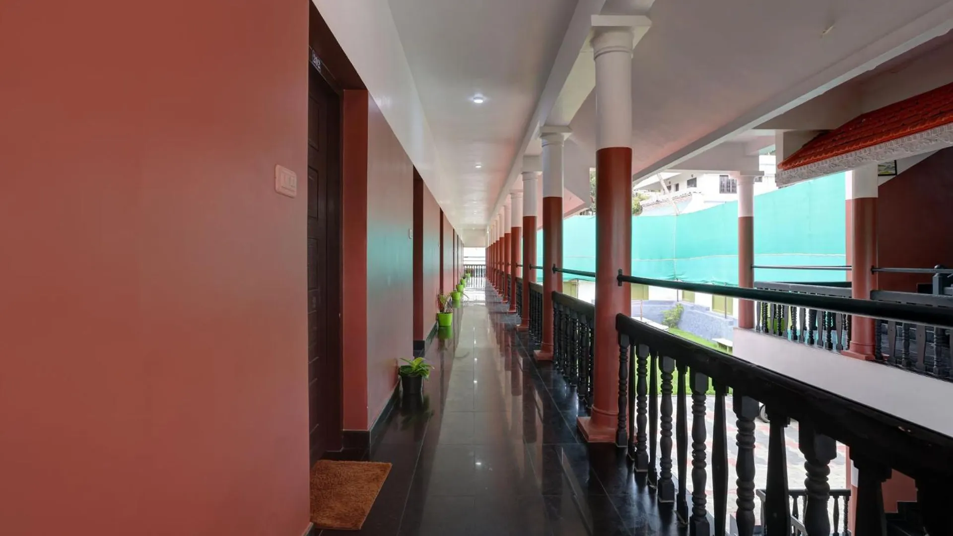 Hotel O Ocean Queen Palace Hotel Kovalam