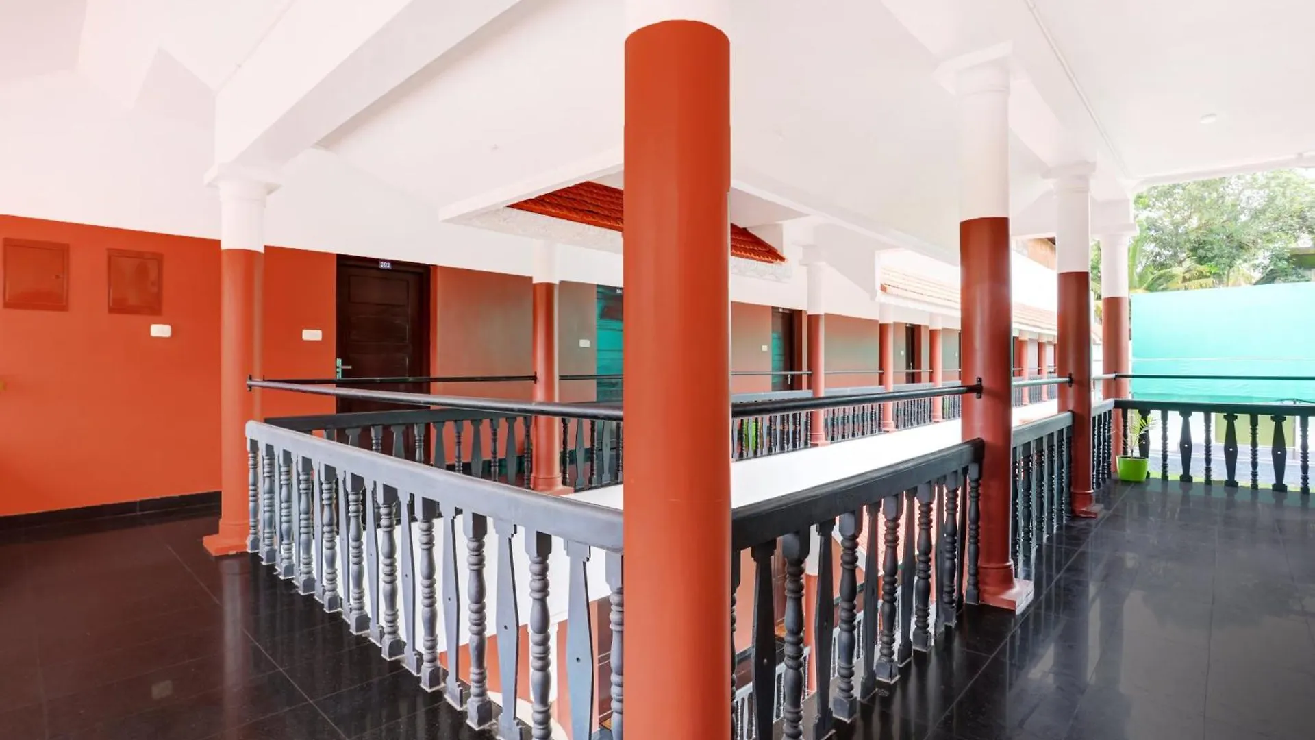 Hotel O Ocean Queen Palace Hotel Kovalam